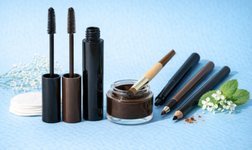vegan organic and cruelty-free mascaras and eyeliners made with natural ingredients
