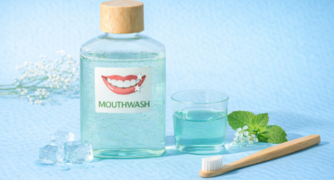 vegan and cruelty-free mouthwashes made with natural ingredients